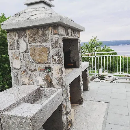 Lujic Apartman *