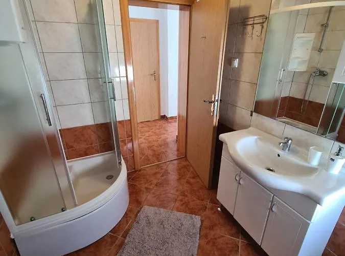 Lujic Appartement *