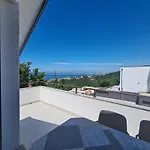 아파트 Lujic 크리크베니카