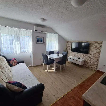 Lujic Apartman
