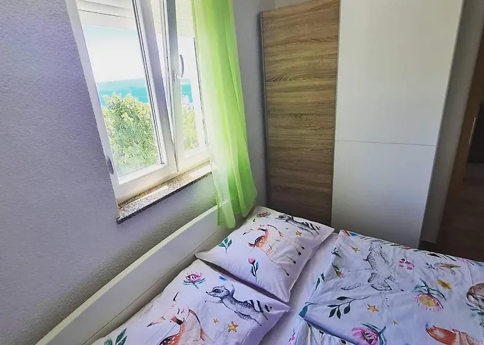 شقة Lujic تْسْغيكفانِتْسا